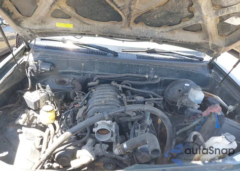 2006 Toyota Tundra Sr5 V8 z USA, uszkodzony, nr VIN 5TBET34166S556992